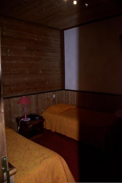 Le Relais De L'Abbaye 호텔 투르뉘 외부 사진
