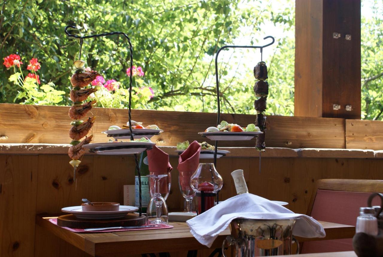 Le Relais De L'Abbaye 호텔 투르뉘 외부 사진
